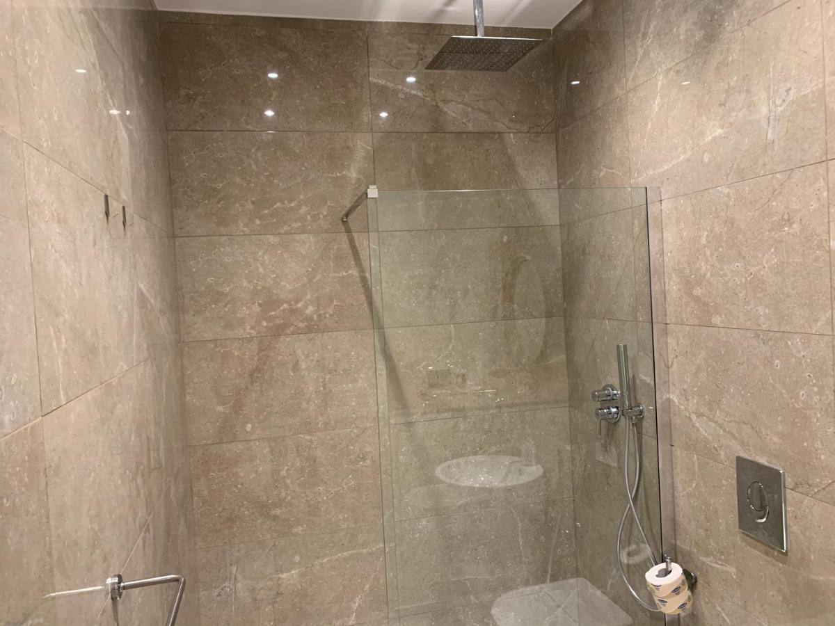 Xxiv Domus Luxury Suites 罗马 外观 照片
