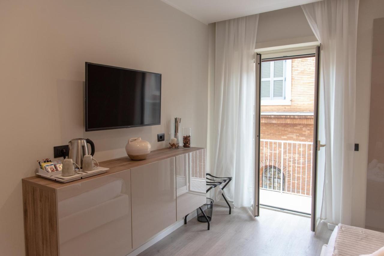 Xxiv Domus Luxury Suites 罗马 外观 照片